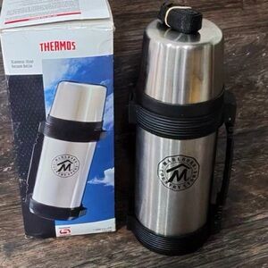 Marlboro Country Store Thermos Silver and Black Insulated Flask‎